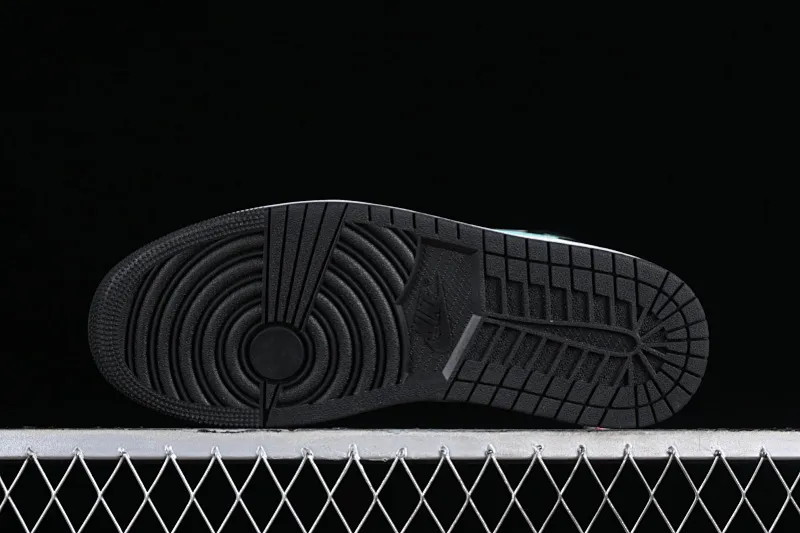 All categories Air Jordan Jordan series basketball shoes Air Jordan 1 Mid Air Jordan 1 Mid AJ1 Joe 1 white black green Chinese culture and leisure sneakers DQ8426-103